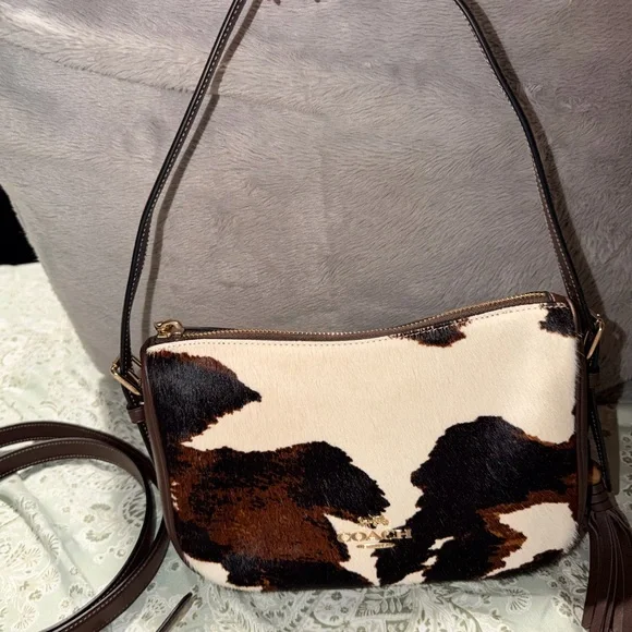 Coach Kailey Shoulder Bag
With Cow Print And Tassel - Picture 4 of 10